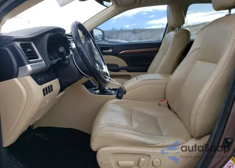 2017 Toyota Highlander Limited z USA, uszkodzony, nr VIN 5TDDZRFH7HS378768